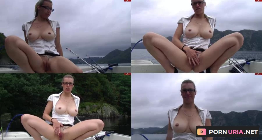 Blase im Boot entleert mit sexy-engel [FullHD 1080p] 49.3 MB