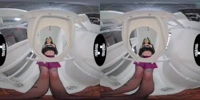 KittyCamTime - Goth Girl Kittycamtime Waters Her Toilet Goblin [2700p] (KittyCamTime, Stockings)