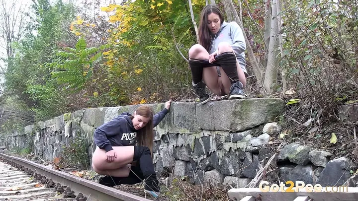 Jogger's Relief - Pissing Outdoor Movie - FullHD 1080p - pissing porn video at PornUria